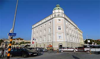 Wenn Sie an die Riviera mit dem Schiff kommen - Autobanhöfe in Kroatien