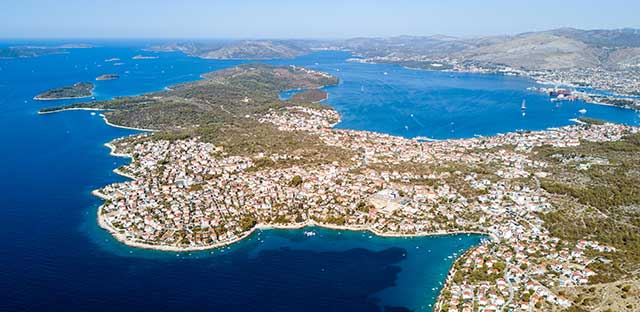 Riviera Okrug-Trogir Mavarčica Bay