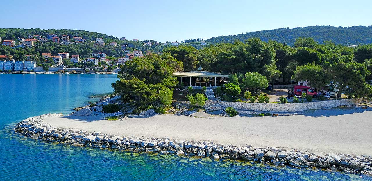 Riviera Okrug-Trogir Camping Rozac Caffe bar
