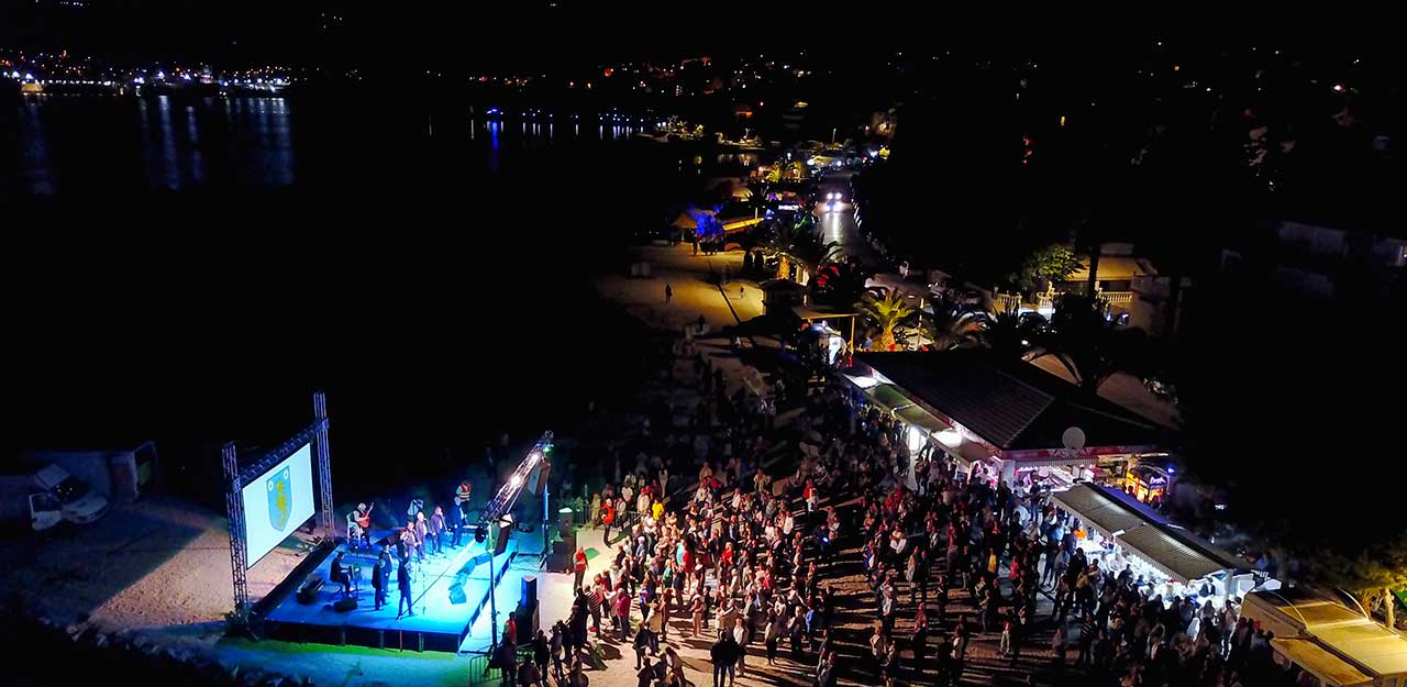 Riviera Okrug-Trogir Concert beach Toć